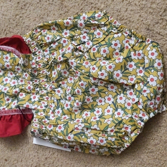 Infant Girl Floral & Ruffle One Piece Photoshoot Outfit Size 0-6 Months - Picture 7 of 9